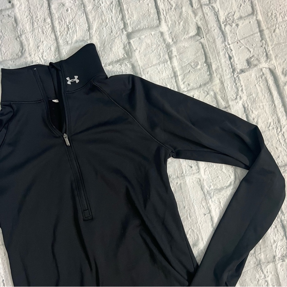 Under Armour compressive fitted thermal quarter zip pullover black